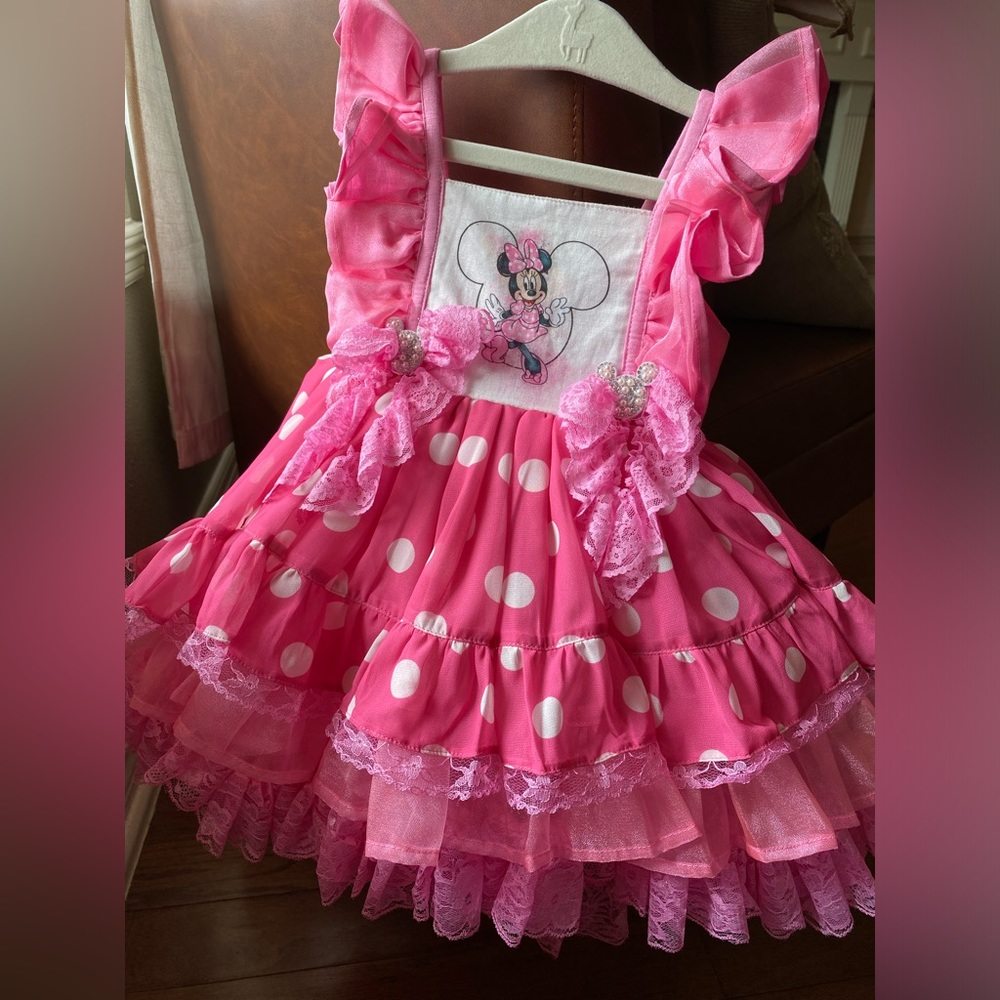 THE CARRIAGE HOUSE Minnie Mouse Dress